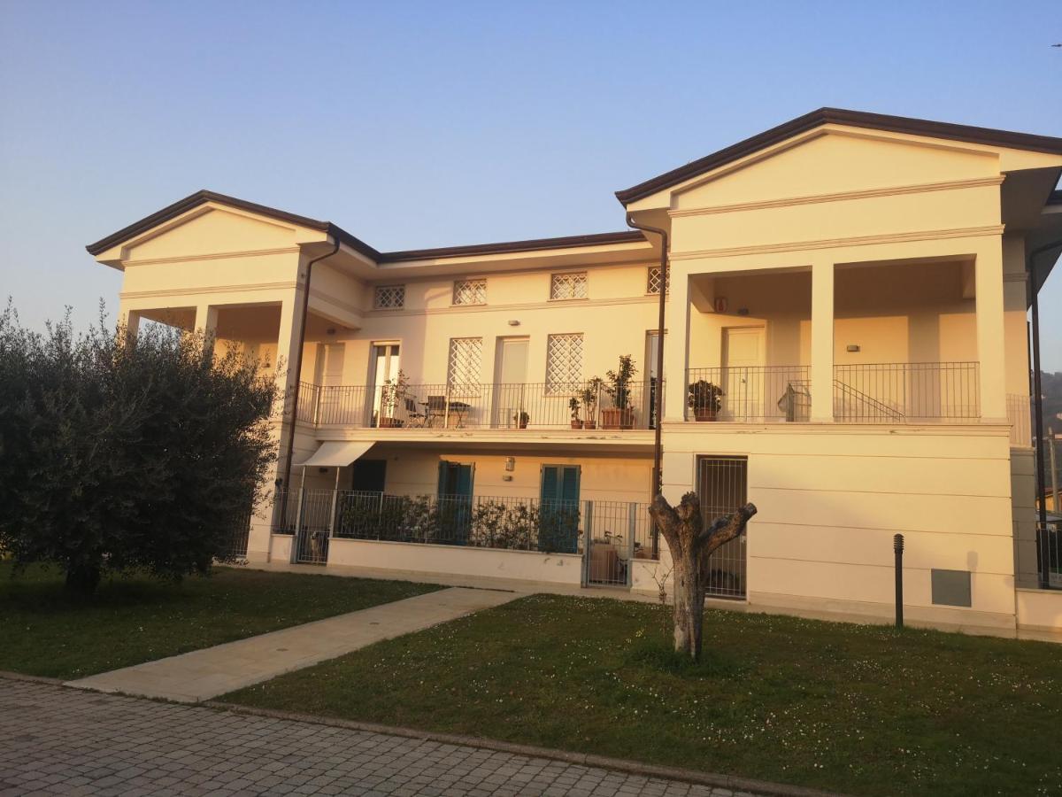 Cb House Holiday Pietrasanta Eksteriør bilde