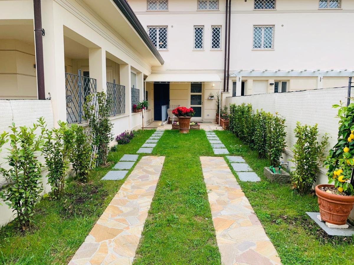Cb House Holiday Pietrasanta Eksteriør bilde